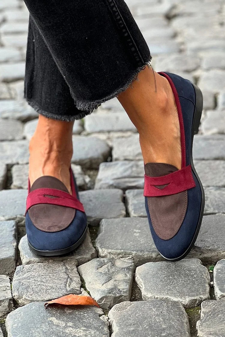 Esther | Elegant round-toe loafers with a small heel for a chic and comfortable look
