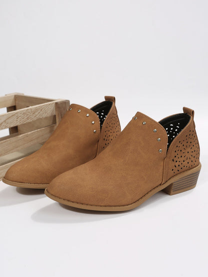 Kendall™ | Cut-Out Ankle Boots