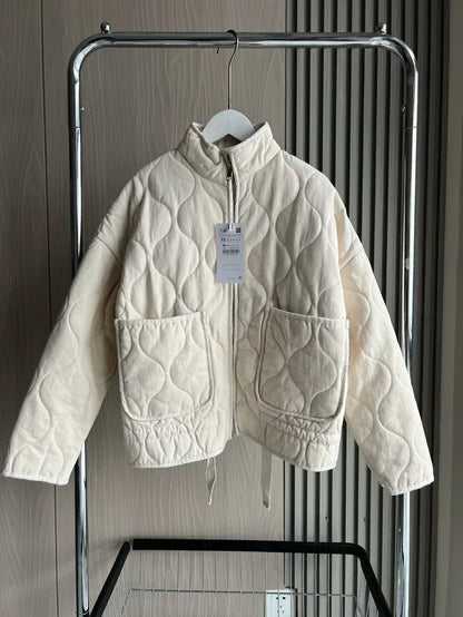 Roz - Everyday Jacket with Refined Details and Practical Pockets