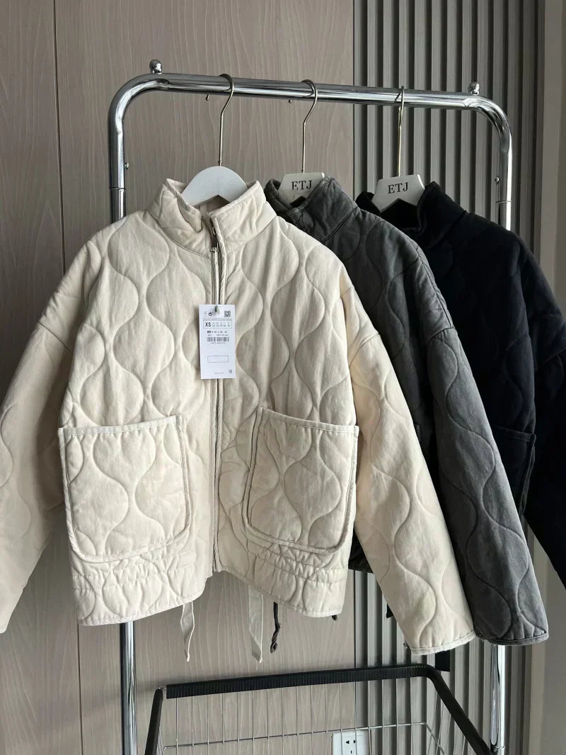 Roz - Everyday Jacket with Refined Details and Practical Pockets