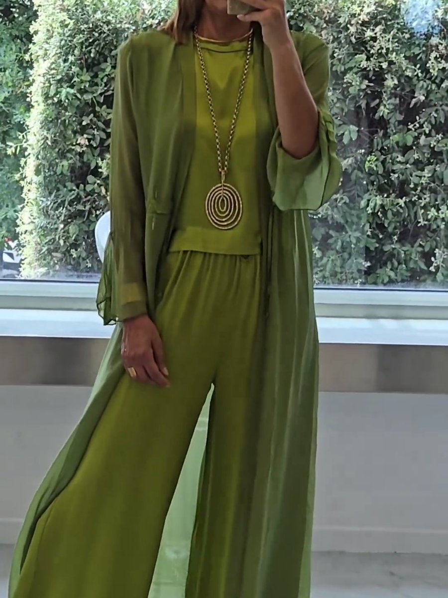 Avelisse™ | Three-Piece Set