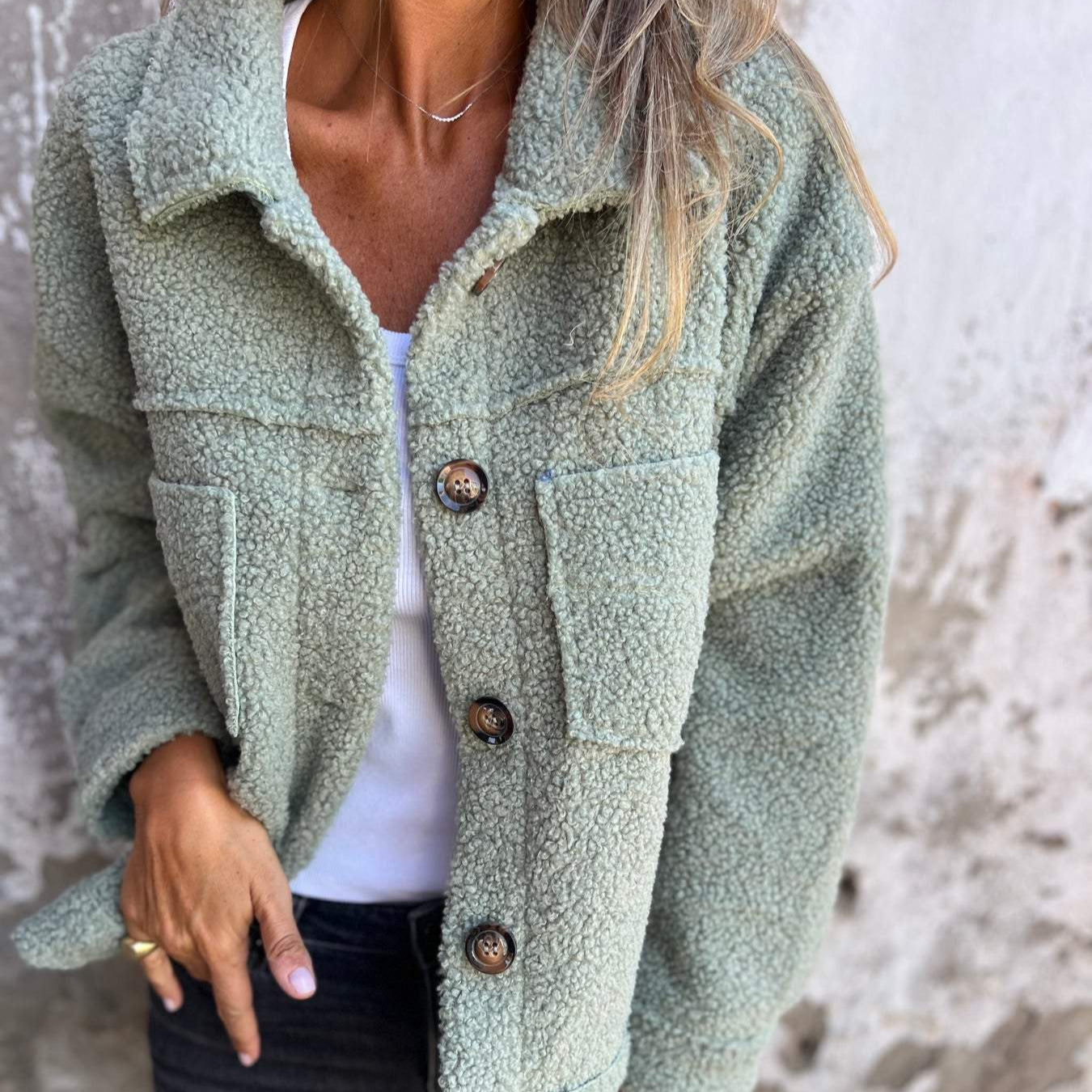 Nelea - Elegant and chic coat, refined and timeless allure